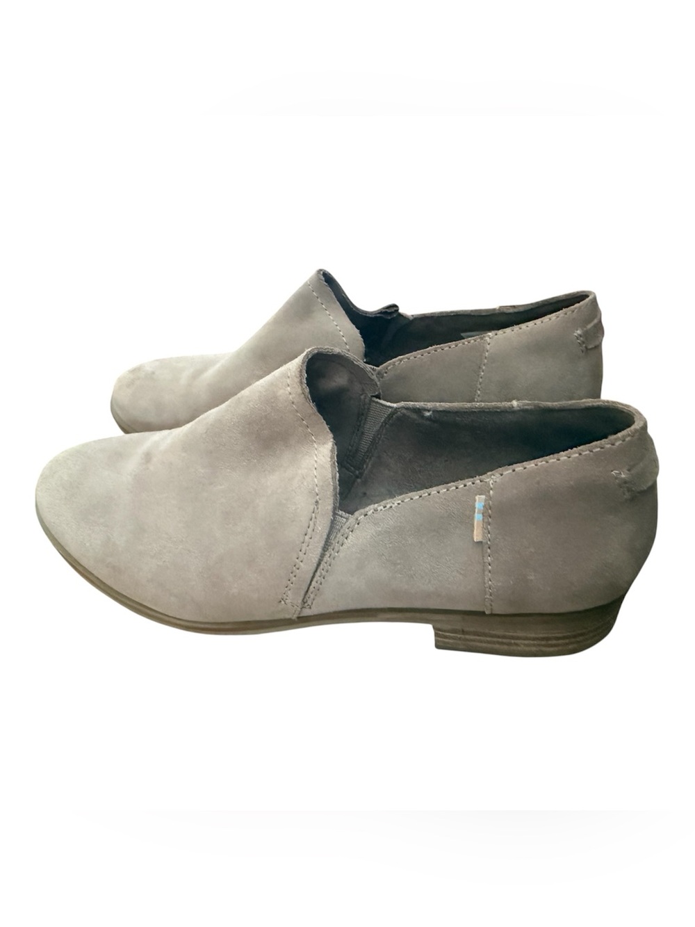 Women’s Toms gray slip-on loafer.